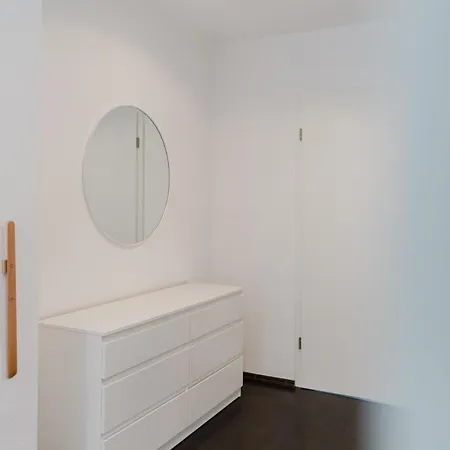 Appartement 4 Bedroom - Zentral - Geraeumig - Kueche - Terrasse - Wifi - Kaffee - Parkhaus Wiesbaden