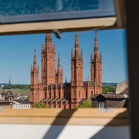 4 Bedroom - Zentral - Geraeumig - Kueche - Terrasse - Wifi - Kaffee - Parkhaus Wiesbaden