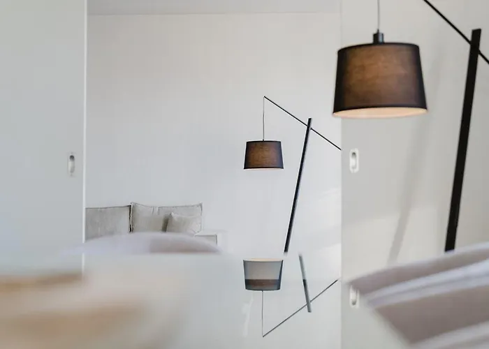 4 Bedroom - Zentral - Geraeumig - Kueche - Terrasse - Wifi - Kaffee - Parkhaus *