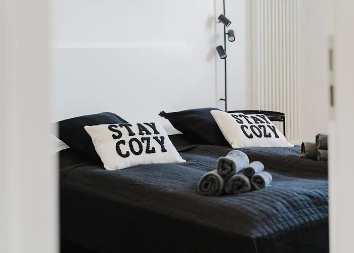 Apartman 4 Bedroom - Zentral - Geraeumig - Kueche - Terrasse - Wifi - Kaffee - Parkhaus *