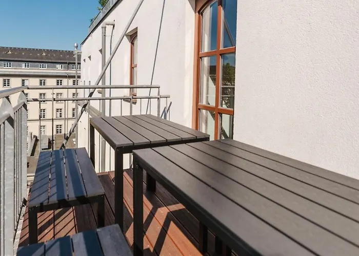 4 Bedroom - Zentral - Geraeumig - Kueche - Terrasse - Wifi - Kaffee - Parkhaus Apartman *